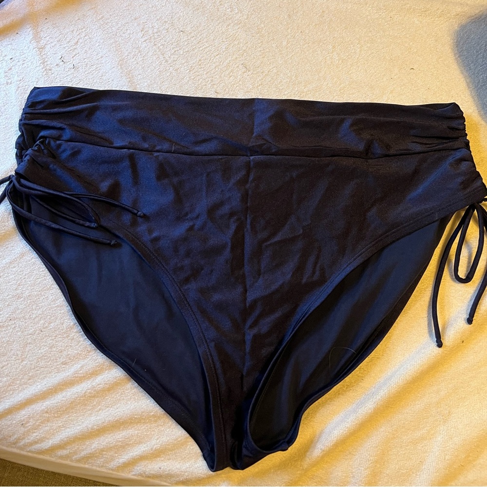 Time & tru navy high waisted swim bottom